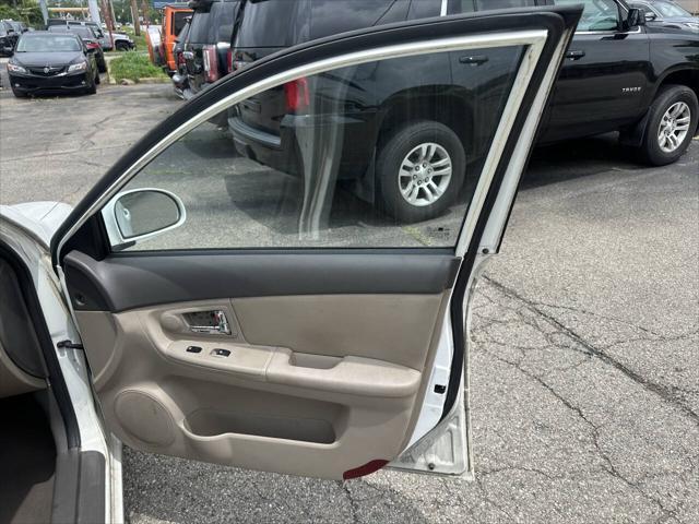 used 2009 Kia Spectra car, priced at $2,495