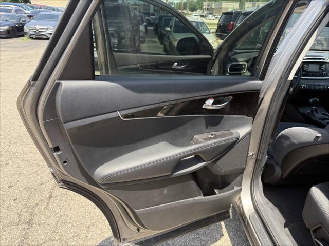 used 2016 Kia Sorento car, priced at $9,495