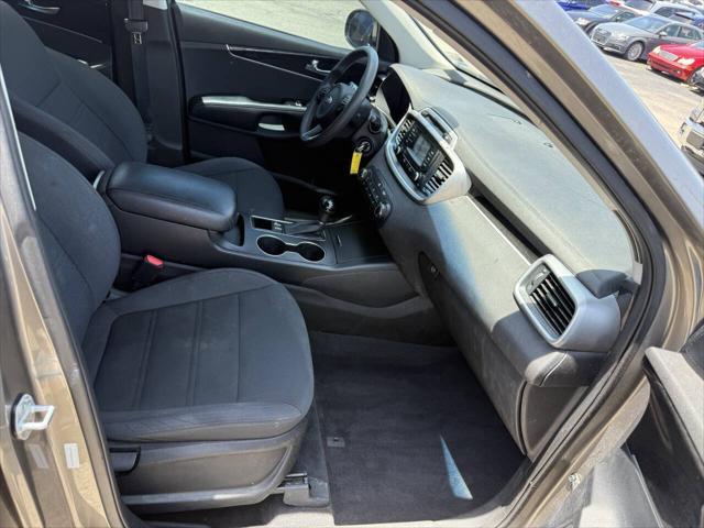 used 2016 Kia Sorento car, priced at $9,495