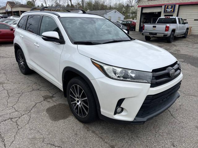 used 2017 Toyota Highlander car, priced at $18,995