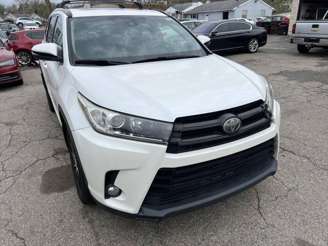 used 2017 Toyota Highlander car, priced at $18,995