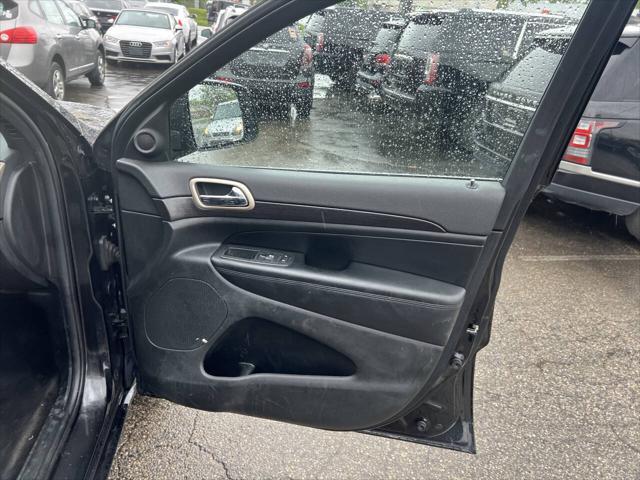 used 2015 Jeep Grand Cherokee car, priced at $9,995