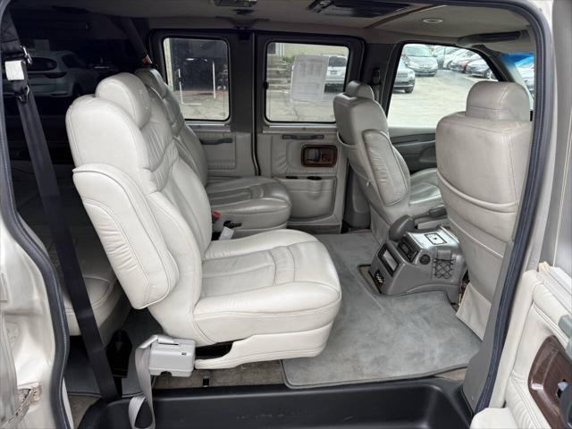used 2007 Chevrolet Express 1500 car, priced at $7,995