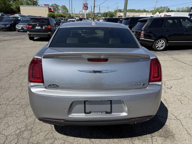 used 2018 Chrysler 300 car, priced at $1