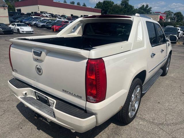 used 2012 Cadillac Escalade EXT car, priced at $10,995