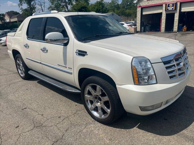 used 2012 Cadillac Escalade EXT car, priced at $10,995