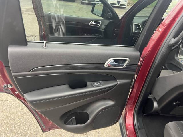 used 2020 Jeep Grand Cherokee car, priced at $15,995