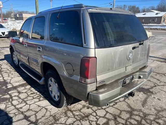 used 2002 Cadillac Escalade car, priced at $4,495