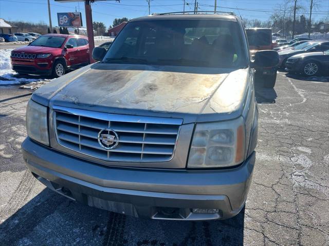 used 2002 Cadillac Escalade car, priced at $4,495