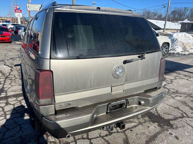 used 2002 Cadillac Escalade car, priced at $4,495