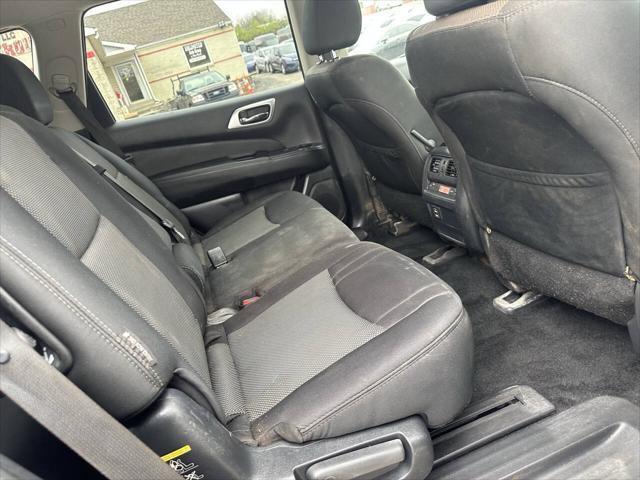 used 2018 Nissan Pathfinder car, priced at $11,995