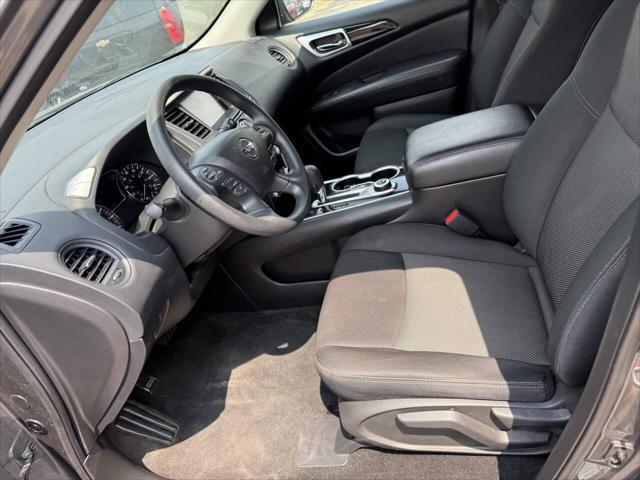 used 2020 Nissan Pathfinder car, priced at $13,995