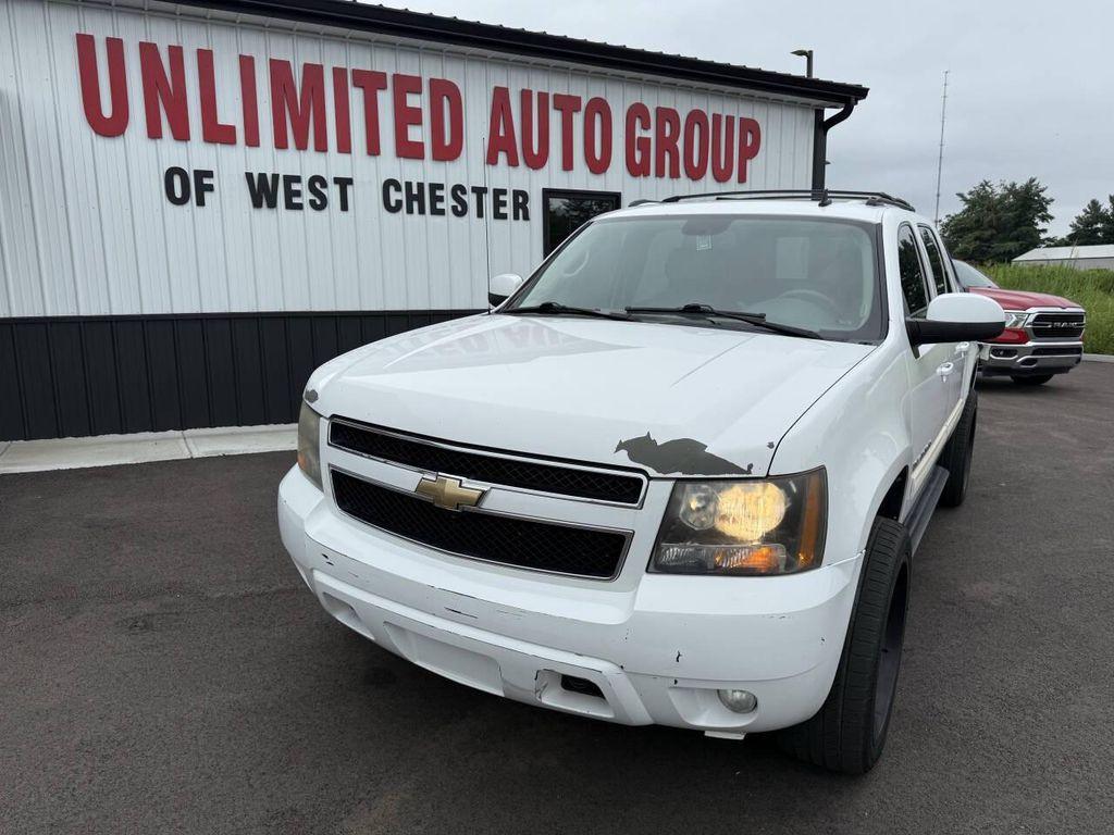 used 2009 Chevrolet Avalanche car, priced at $7,495
