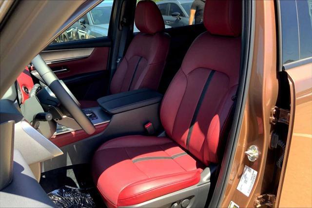 new 2025 Mazda CX-70 PHEV car, priced at $59,655