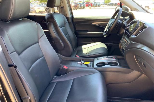 used 2022 Honda Pilot car, priced at $27,490