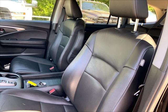 used 2022 Honda Pilot car, priced at $27,490