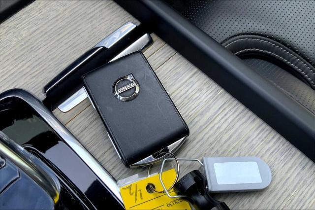 used 2022 Volvo XC60 car, priced at $37,888