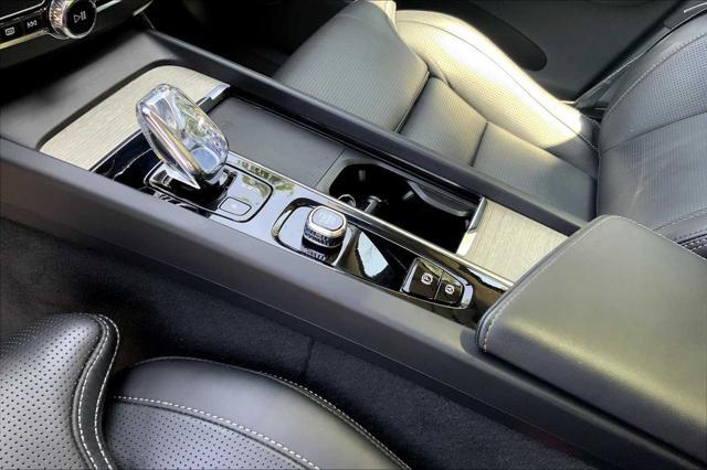 used 2022 Volvo XC60 car, priced at $37,888