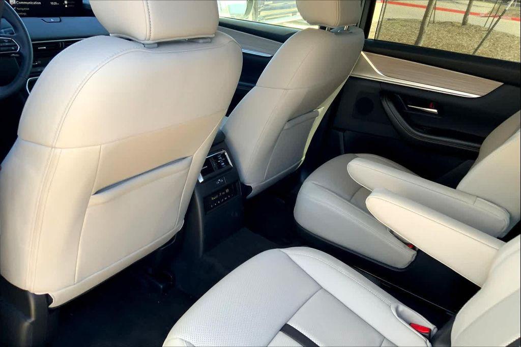 new 2025 Mazda CX-90 car, priced at $43,025