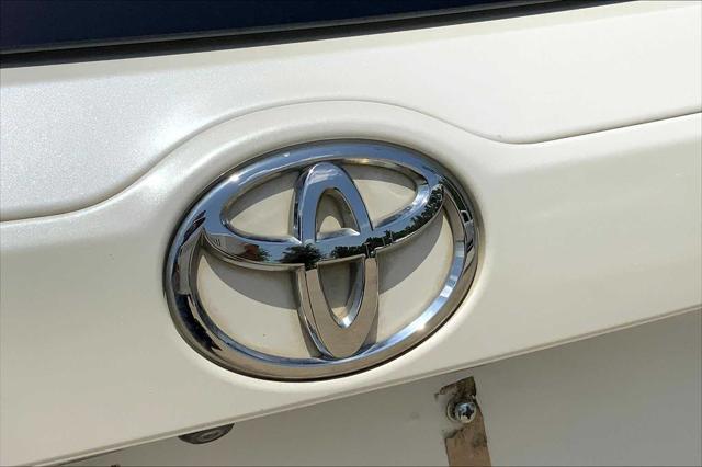 used 2018 Toyota Highlander car, priced at $22,890