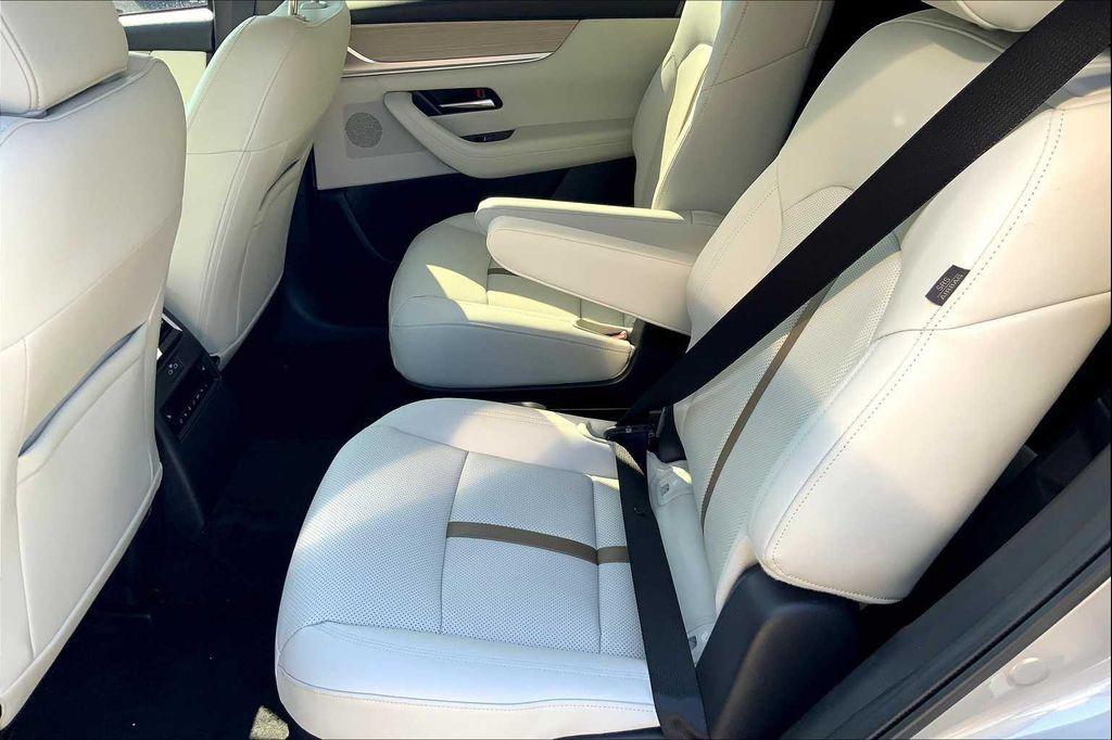 new 2025 Mazda CX-90 PHEV car, priced at $59,405