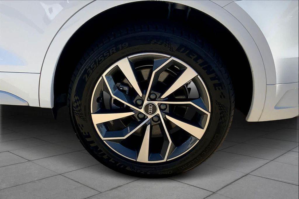 used 2024 Audi Q5 car, priced at $31,334