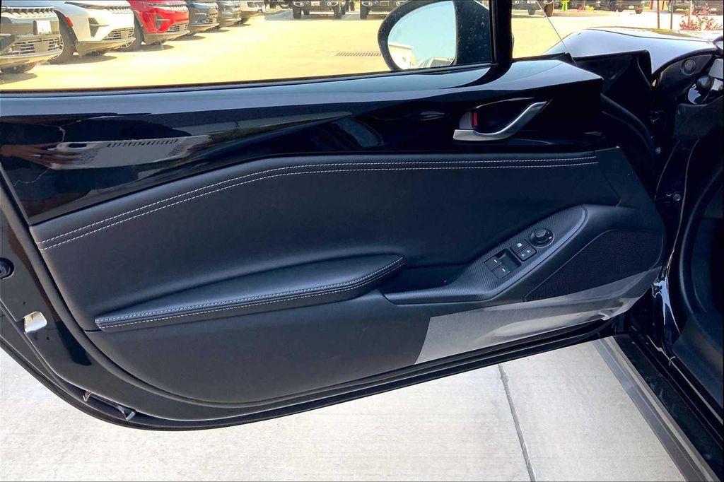 new 2025 Mazda MX-5 Miata RF car, priced at $39,865