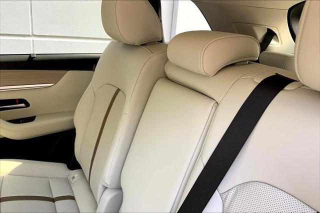 new 2025 Mazda CX-90 car, priced at $55,355