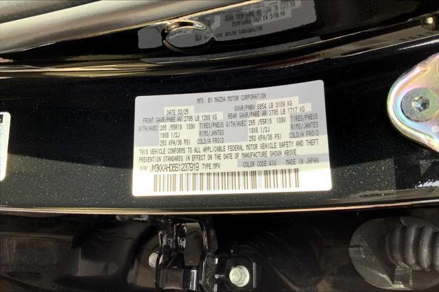 new 2025 Mazda CX-90 car, priced at $39,675