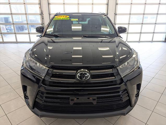used 2019 Toyota Highlander car, priced at $27,700