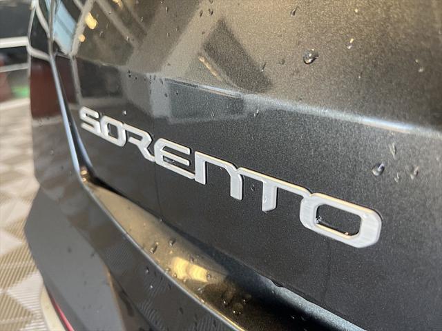 used 2025 Kia Sorento Hybrid car, priced at $36,997
