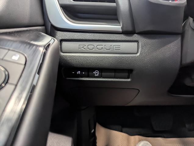 new 2025 Nissan Rogue car, priced at $32,975