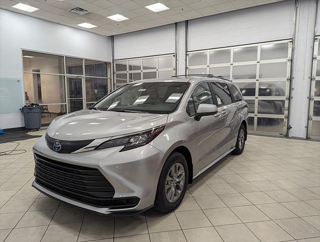 new 2025 Toyota Sienna car, priced at $45,539