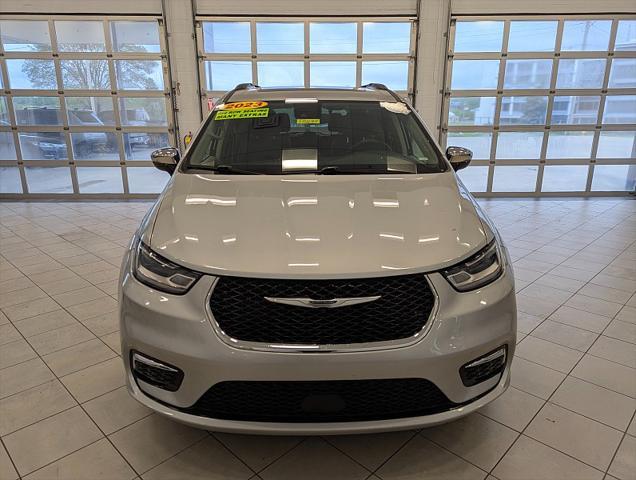 used 2023 Chrysler Pacifica car, priced at $28,788
