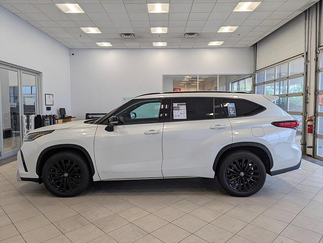 used 2023 Toyota Highlander car, priced at $41,775