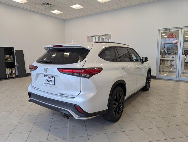 used 2023 Toyota Highlander car, priced at $41,775