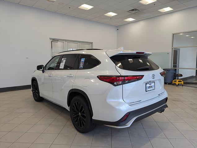 used 2023 Toyota Highlander car, priced at $41,775