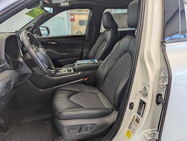 used 2023 Toyota Highlander car, priced at $41,775