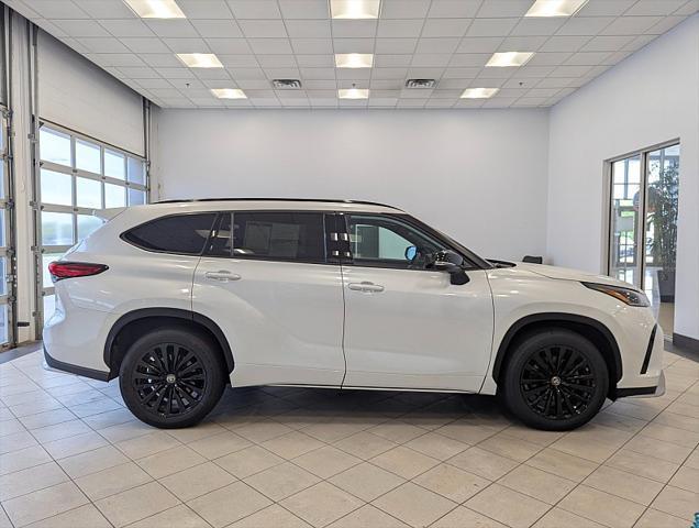 used 2023 Toyota Highlander car, priced at $41,775