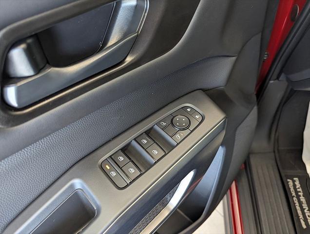 new 2025 Nissan Pathfinder car, priced at $43,955
