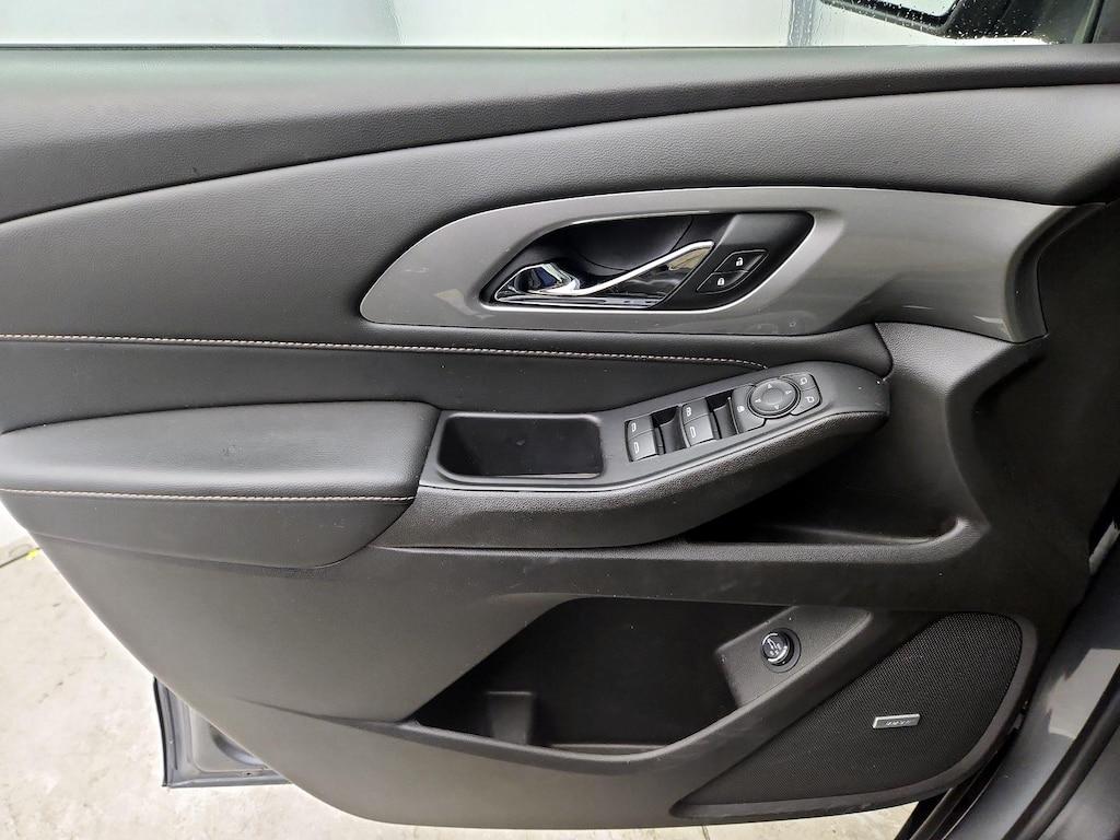 used 2021 Chevrolet Traverse car, priced at $28,998
