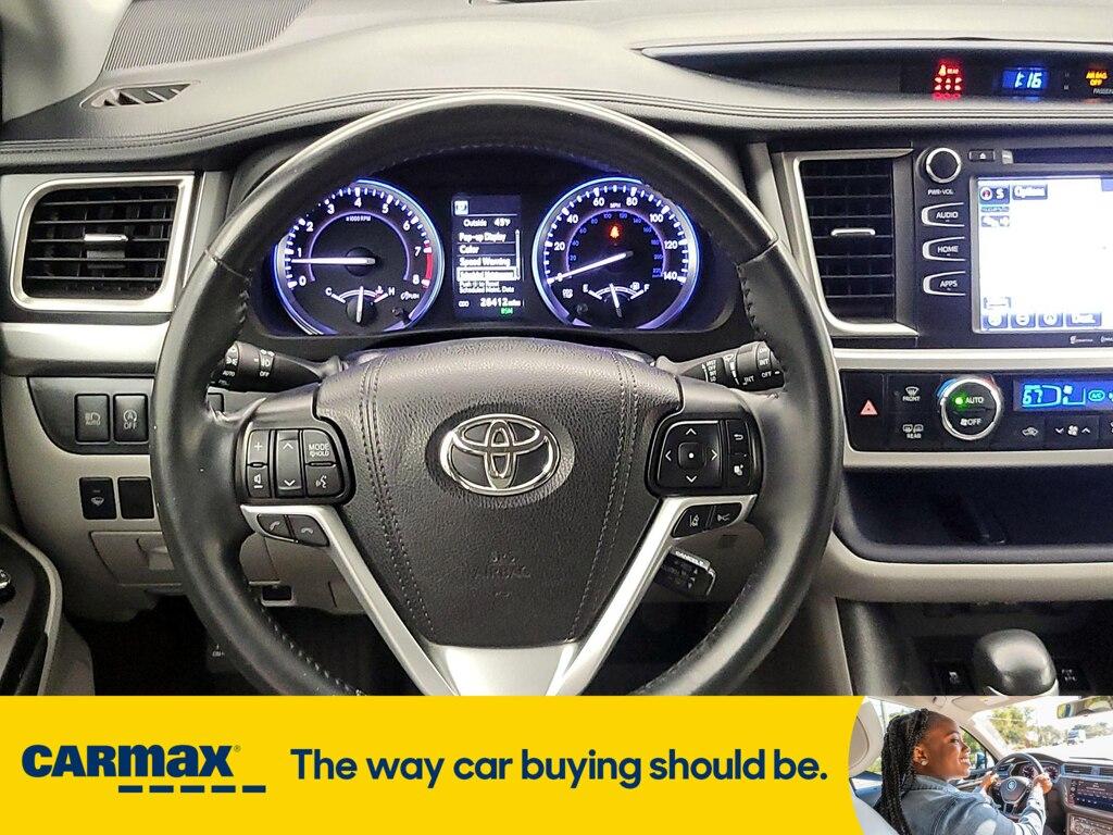 used 2019 Toyota Highlander car, priced at $33,998