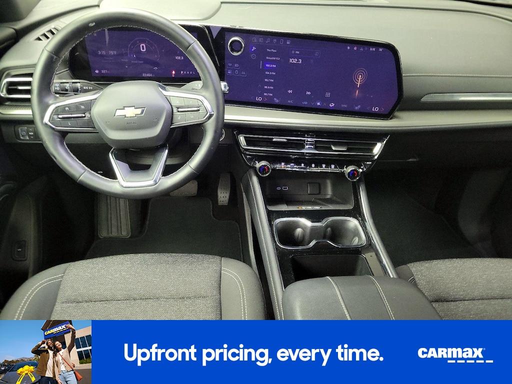 used 2025 Chevrolet Traverse car, priced at $38,998