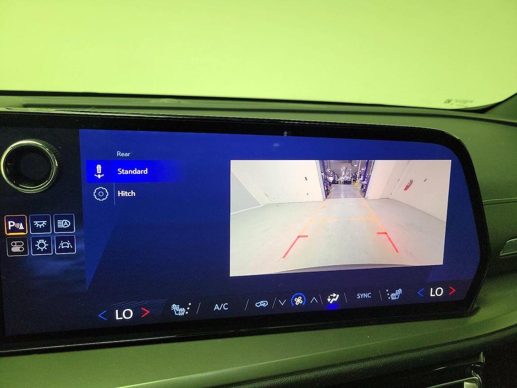 used 2025 Chevrolet Traverse car, priced at $38,998