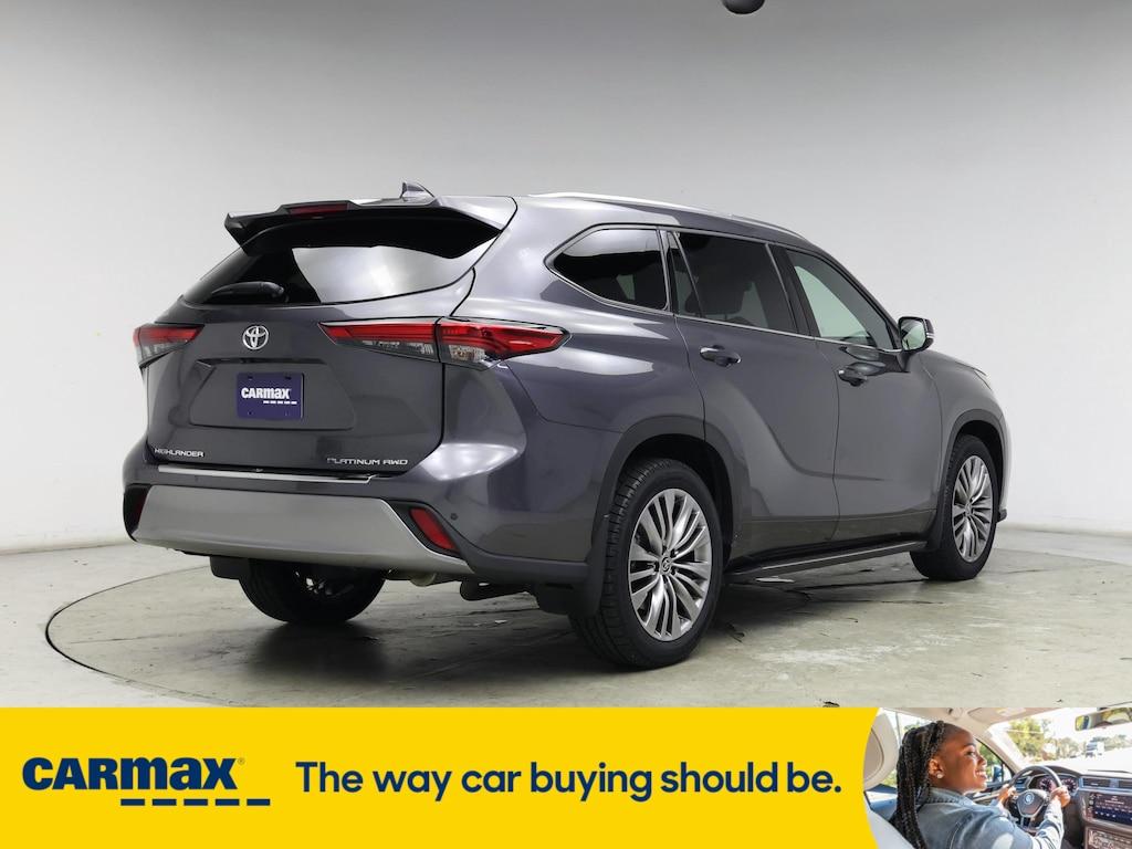 used 2021 Toyota Highlander car, priced at $42,998