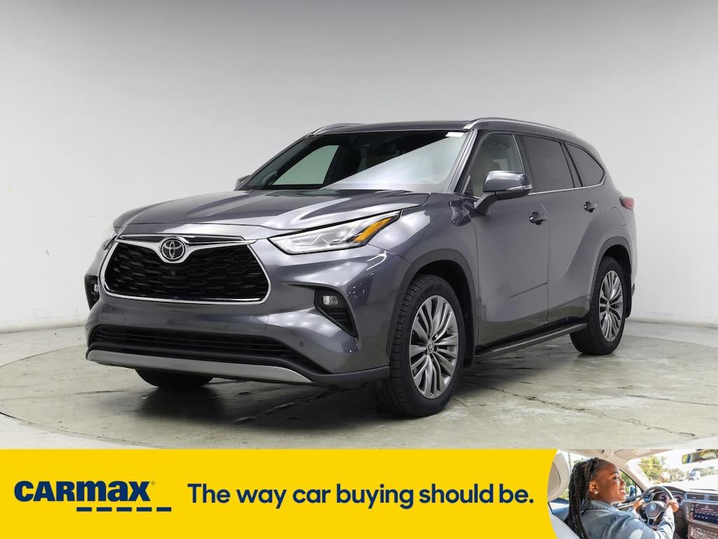 used 2021 Toyota Highlander car, priced at $42,998