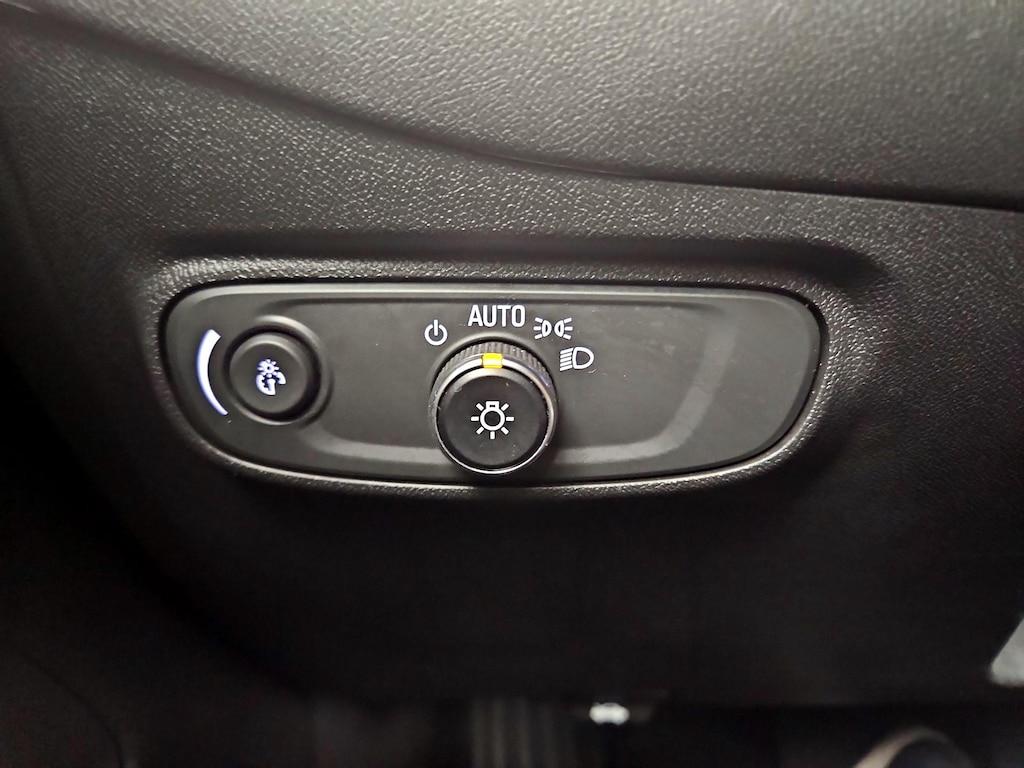 used 2022 Chevrolet Equinox car, priced at $22,998