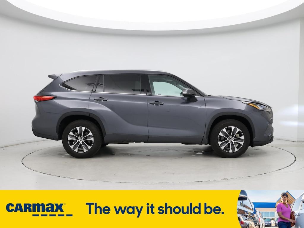 used 2020 Toyota Highlander car, priced at $33,998