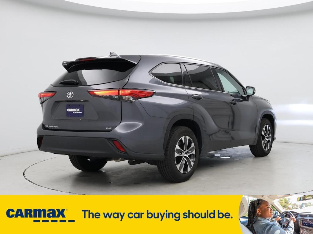 used 2020 Toyota Highlander car, priced at $33,998