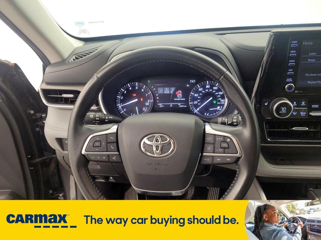 used 2020 Toyota Highlander car, priced at $33,998